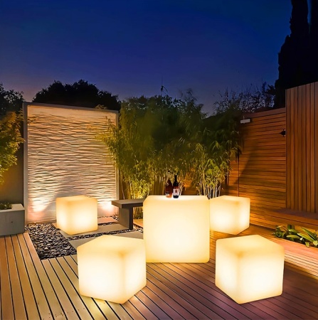 Светильник Куб 43 с питанием от АКБ, RGB